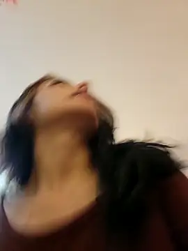 Lau1127 online show from April 7, 11:51 pm