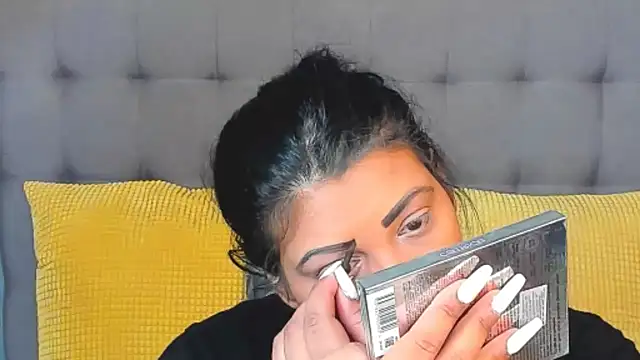 AmyCubes online show from February 12, 8:49 am