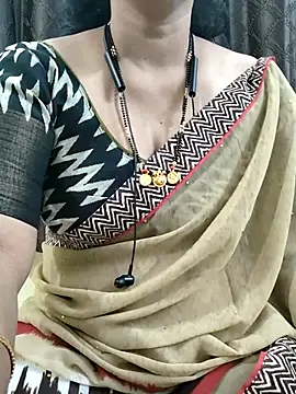 Snapshot of bhuvana555 chatting on October 11, 5:26 pm bhuvana555 online show from October 11, 5:26 pm