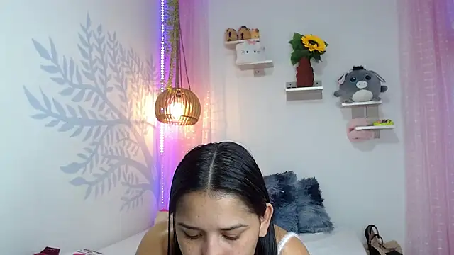 Alison Wiley online show from October 9, 6:06 am