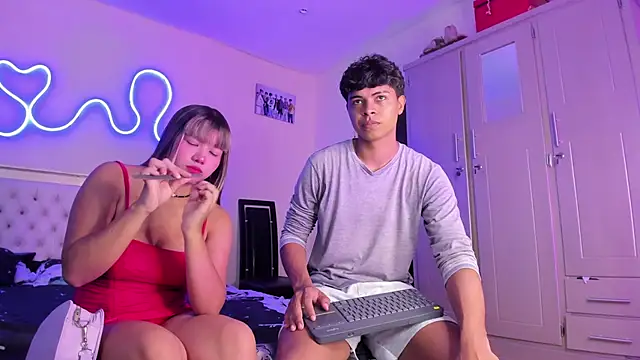 dafnezahiraa  online show from January 14, 8:47 pm