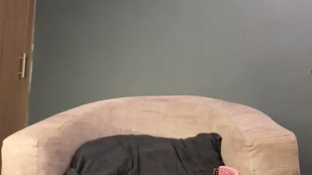 Scarlett is here online show from April 26, 1:25 am