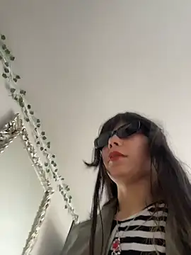 EemaHaruki online show from October 30, 6:20 pm