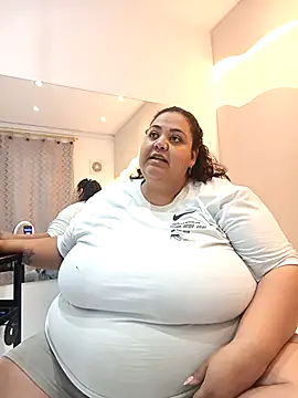 Snapshot of Alisson_am chatting on October 16, 11:24 am Alisson am online show from October 16, 11:24 am