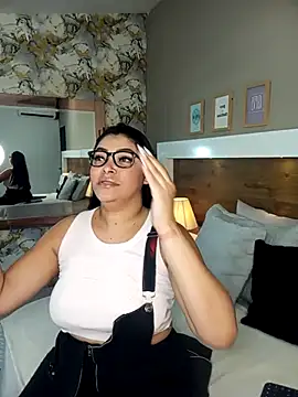 EmaBakker online show from September 23, 12:58 pm