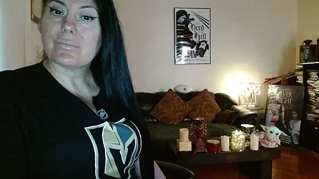 mandaloriangirls online show from April 27, 6:49 pm