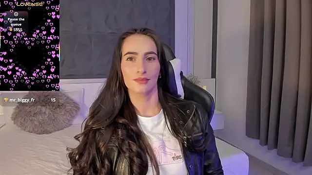 SaraGomez1 online show from January 10, 2:33 pm