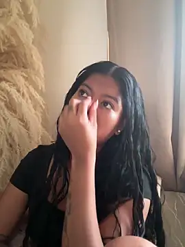 NiaBlanco online show from April 18, 11:04 pm