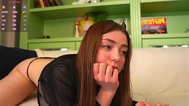 LindaFarmer online show from April 25, 1:41 pm