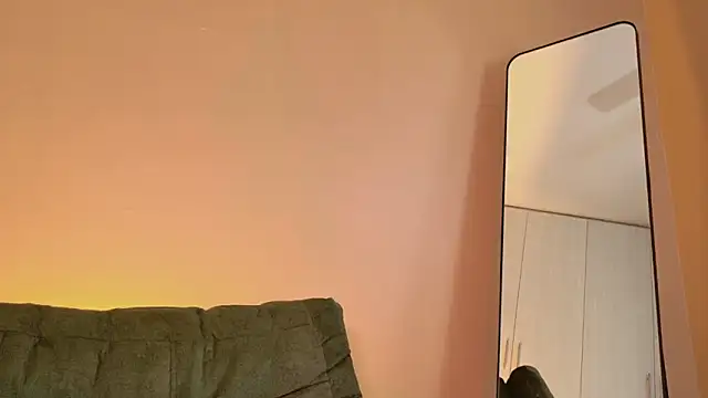 miaa lux online show from March 15, 7:05 pm