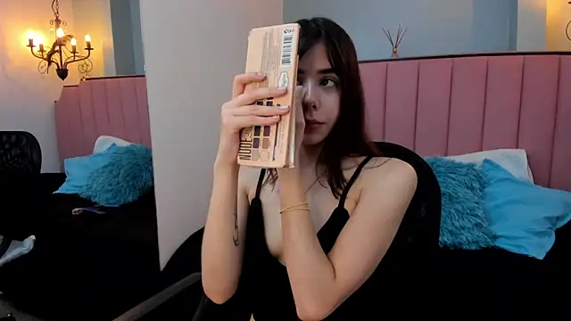 petty effy online show from March 25, 10:56 pm