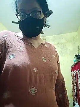 heenage online show from March 8, 6:06 am