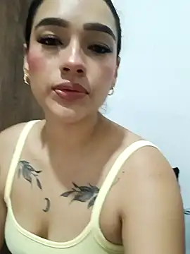 Snapshot of EMILYY_FOXY chatting on September 25, 11:57 pm EMILYY FOXY online show from September 25, 11:57 pm