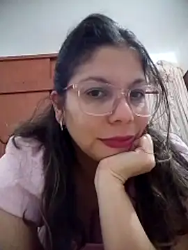 Carliina Soussa online show from April 21, 11:34 pm