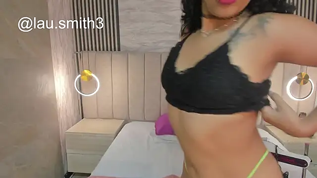 laura smith33 online show from November 5, 2:55 pm