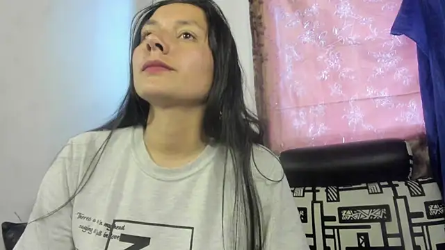 Nathaly love96 online show from April 24, 10:12 pm