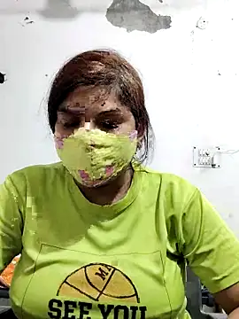 illay love online show from April 26, 1:42 pm