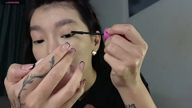 AudreyMell online show from April 27, 2:47 pm