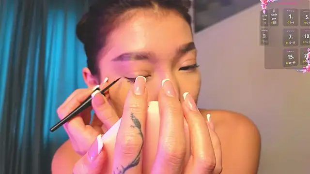 AudreyMell online show from June 3, 7:09 am