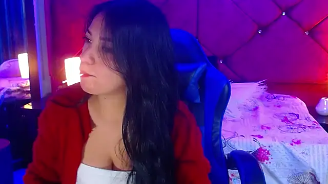 Julietacollins06 online show from April 28, 1:26 pm