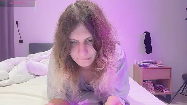 Alice Pinkhead online show from December 1, 4:49 am