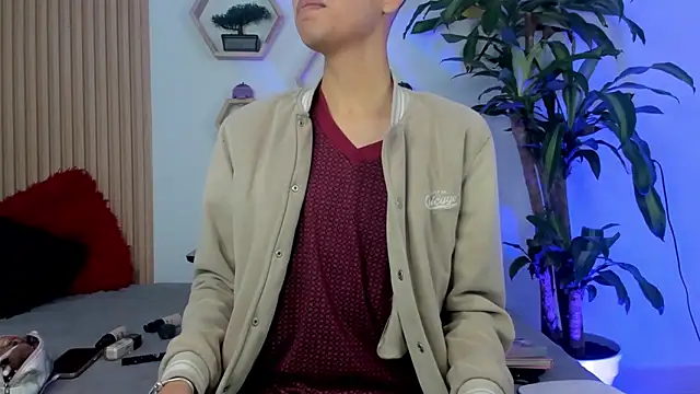 BrianaSchafer online show from March 9, 3:59 pm