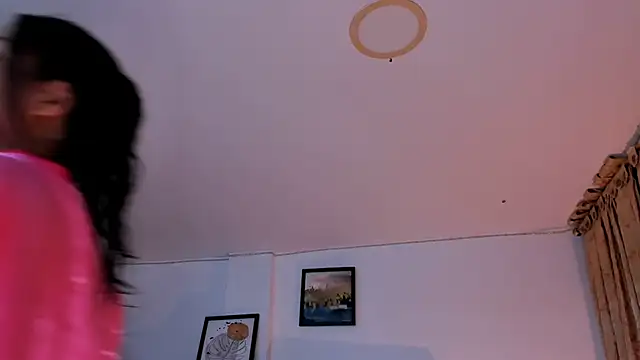 brianaGuzman online show from April 21, 6:37 pm