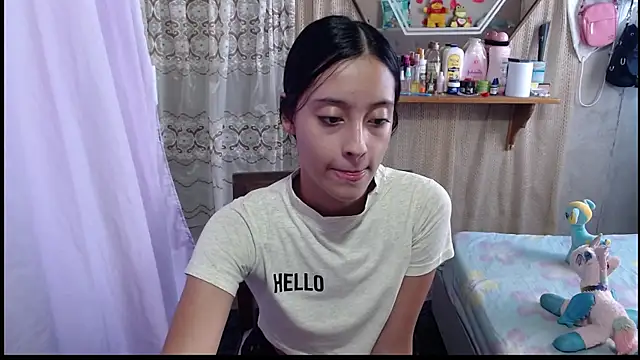 Lunawillis online show from December 21, 4:33 pm