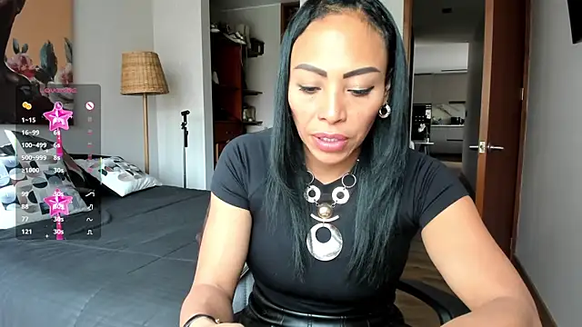 CindyWilliams  online show from March 27, 3:57 pm