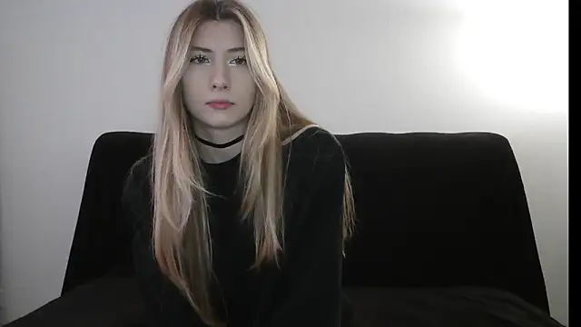 ErikaShyy online show from November 21, 11:56 am