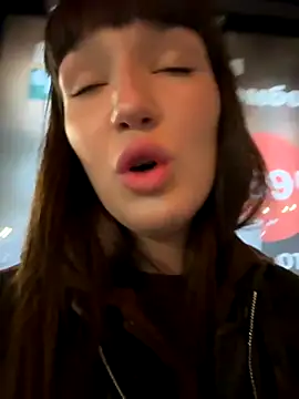 Sophie Avory online show from October 17, 8:45 pm