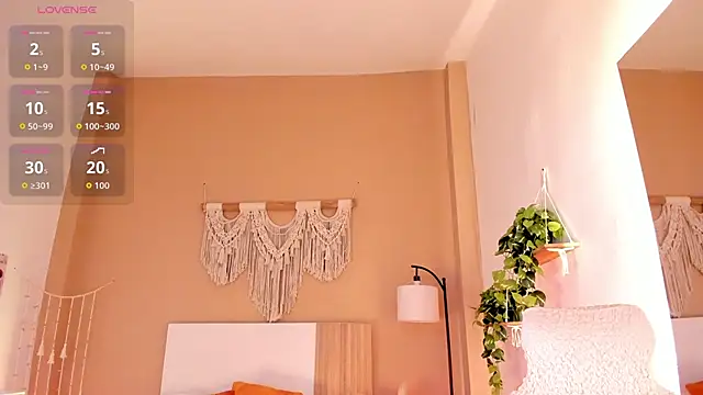CyntiaAdams online show from June 20, 10:24 pm