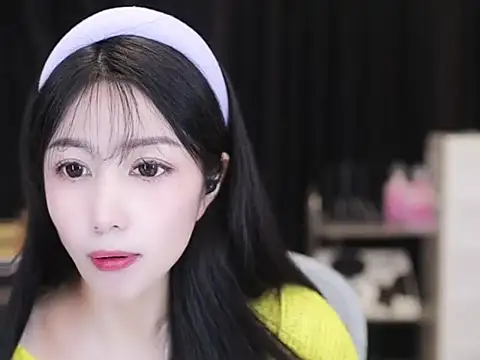 Nuyoah-77 online show from October 14, 5:37 pm