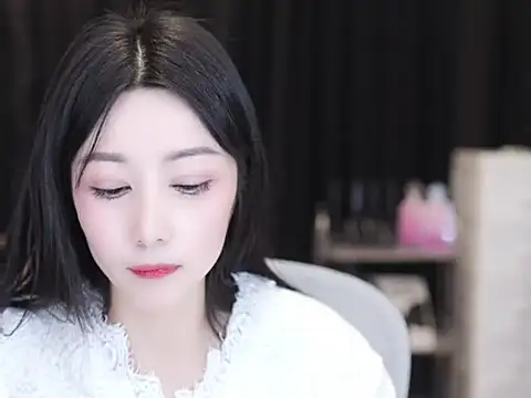 Nuyoah-77 online show from November 25, 4:09 pm