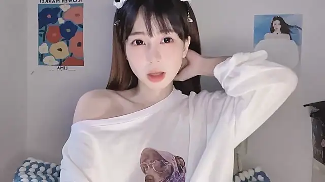 -Hottie online show from December 22, 4:43 pm