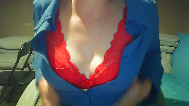 Snapshot of Raptor82 chatting on October 13, 7:27 pm Raptor82 online show from October 13, 7:27 pm