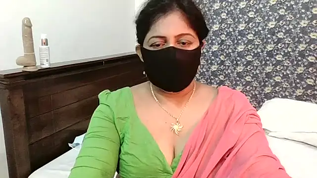 Snapshot of Ronali_Rayan chatting on September 9, 5:13 pm Ronali Rayan online show from September 9, 5:13 pm