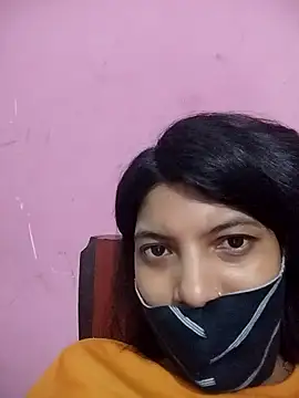 Snapshot of Hotty-Divya chatting on September 25, 9:19 am Hotty-Divya online show from September 25, 9:19 am