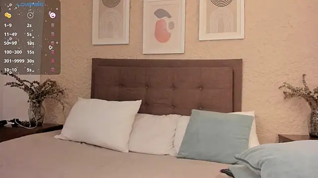 Snapshot of Alia_Rodriguez_ chatting on September 29, 9:42 pm Alia Rodriguez online show from September 29, 9:42 pm