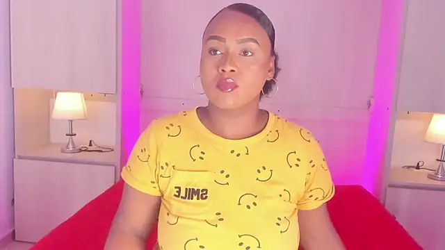 EmilyyStuart online show from June 10, 5:44 pm