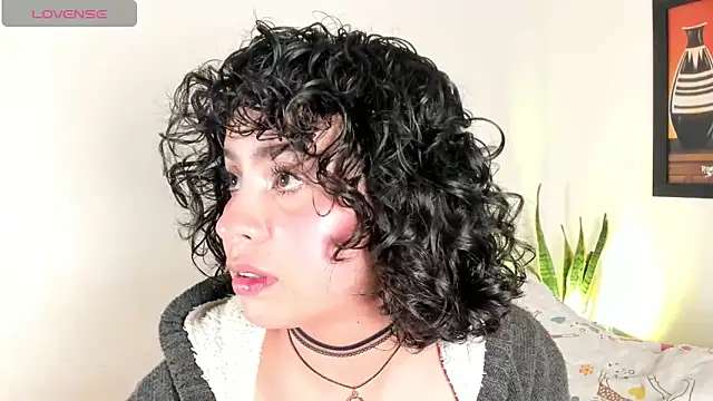 adriannyp 1 online show from April 19, 6:46 am