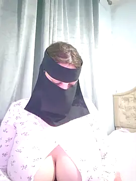  arabica  online show from April 19, 6:10 pm