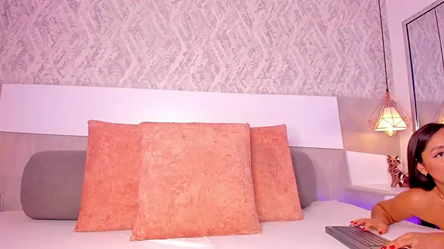 AishaPeyton online show from November 5, 6:13 pm