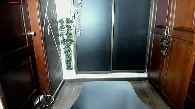 SexyNaf online show from November 18, 7:15 pm