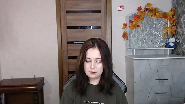 Kristy-Max online show from October 17, 8:45 pm