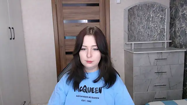 Kristy-Max online show from December 14, 7:25 am