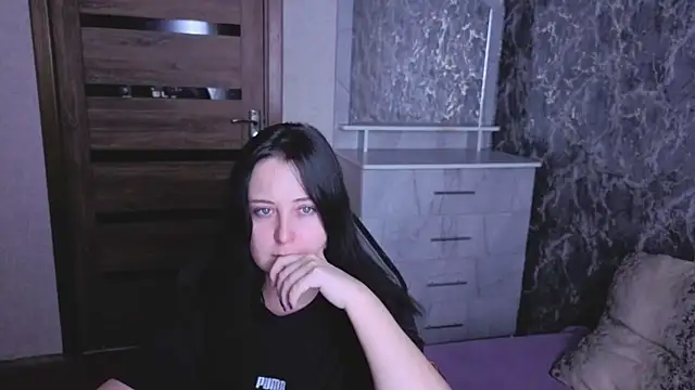 Kristy-Max online show from July 30, 9:04 pm