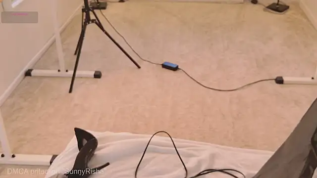 SunnyRisha online show from April 18, 5:21 am