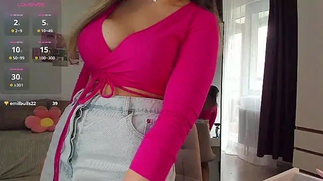  cometoseeme  online show from July 10, 11:32 am