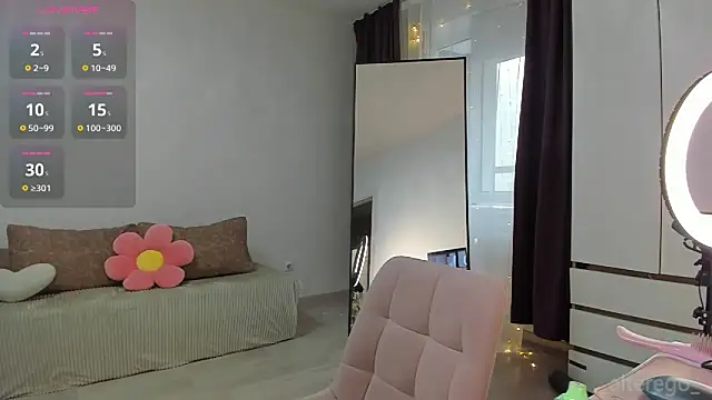  cometoseeme  online show from June 26, 3:13 pm